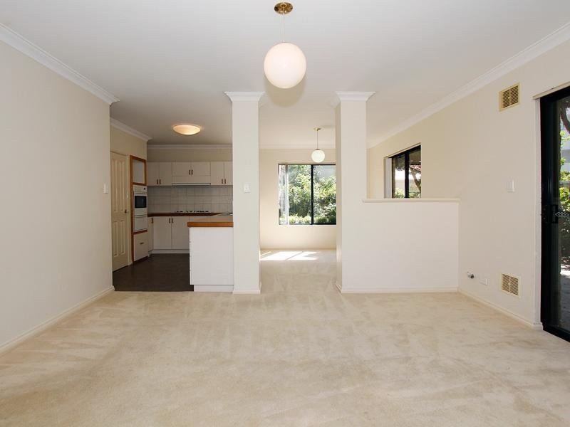 3/12 Lentona Road, Attadale WA 6156