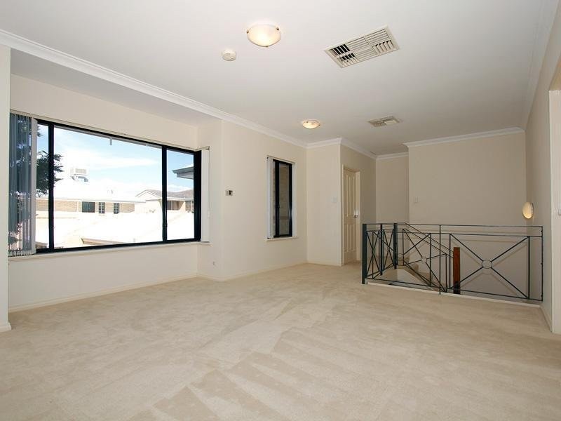 3/12 Lentona Road, Attadale WA 6156