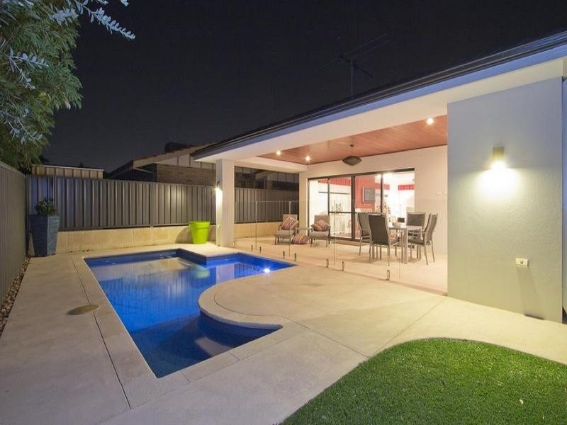 81B Murray Road, Bicton WA 6157