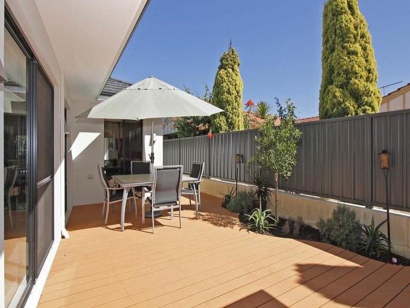 81B Murray Road, Bicton WA 6157