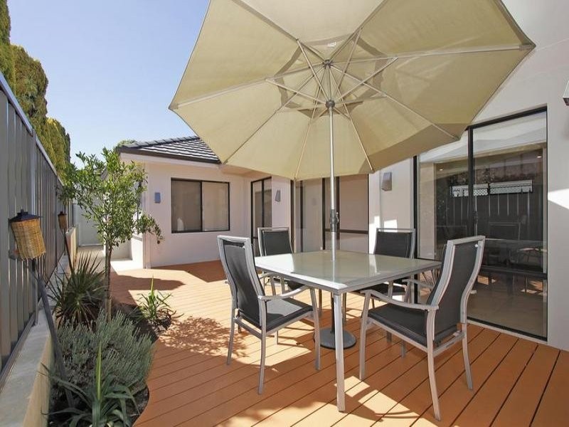 81B Murray Road, Bicton WA 6157