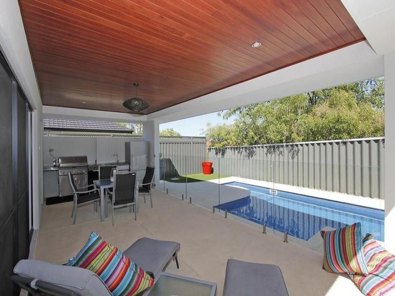 81B Murray Road, Bicton WA 6157