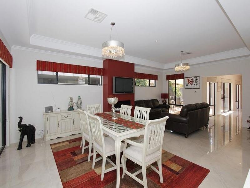 81B Murray Road, Bicton WA 6157