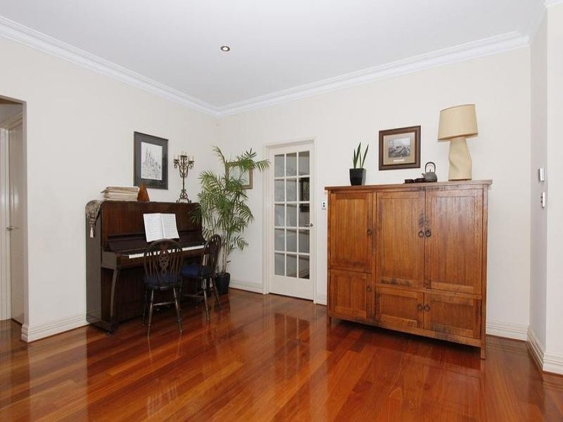 34A Pembroke Street, Bicton WA 6157