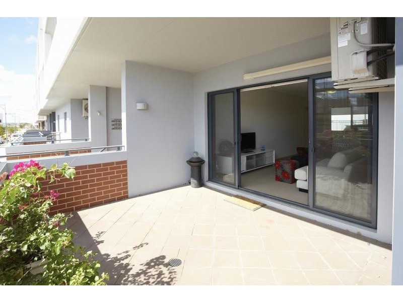 27/2 Stockton Bend, Cockburn Central WA 6164