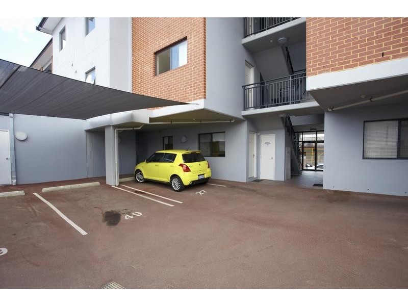 27/2 Stockton Bend, Cockburn Central WA 6164