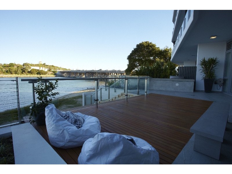 RS5/2 Doepel Street, North Fremantle WA 6159