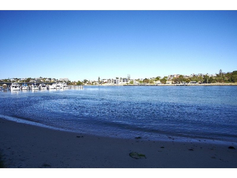 RS5/2 Doepel Street, North Fremantle WA 6159