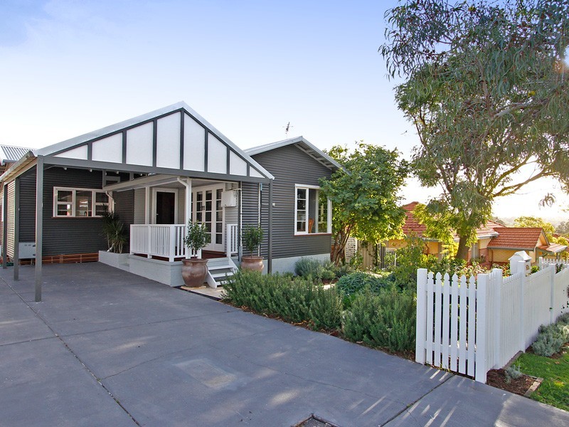 10A Lever Place, Willagee WA 6156