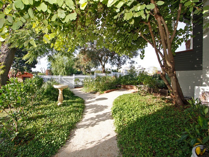 10A Lever Place, Willagee WA 6156