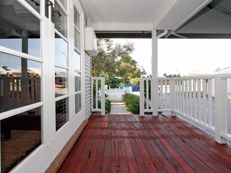 10A Lever Place, Willagee WA 6156