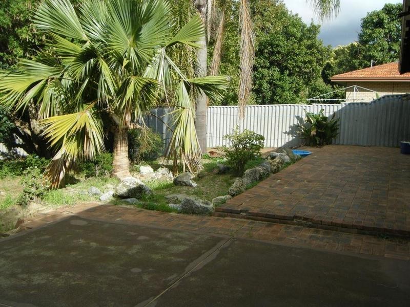 142 Riseley Street, Booragoon WA 6154