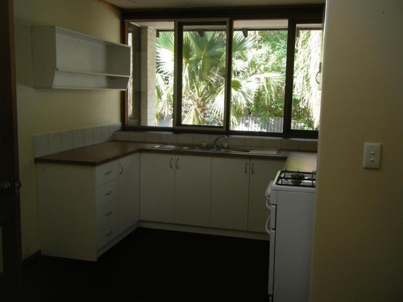 142 Riseley Street, Booragoon WA 6154