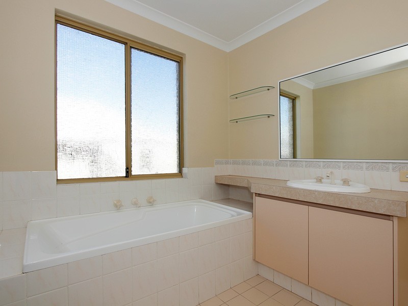 2/34 Foss Street, Bicton WA 6157