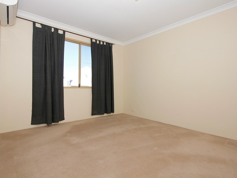 2/34 Foss Street, Bicton WA 6157