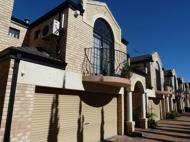 6/163 Stock Road, Attadale WA 6156