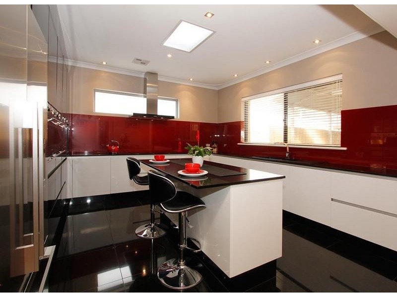 50 Kitchener Road, Melville WA 6156