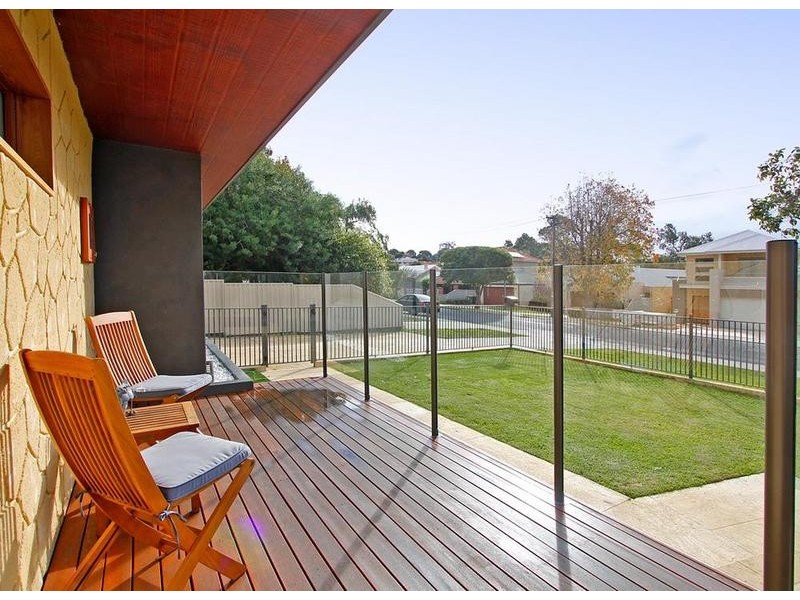 50 Kitchener Road, Melville WA 6156