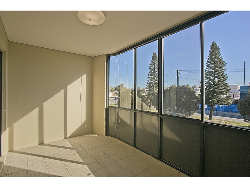 10/2 Pensioner Guard, North Fremantle WA 6159