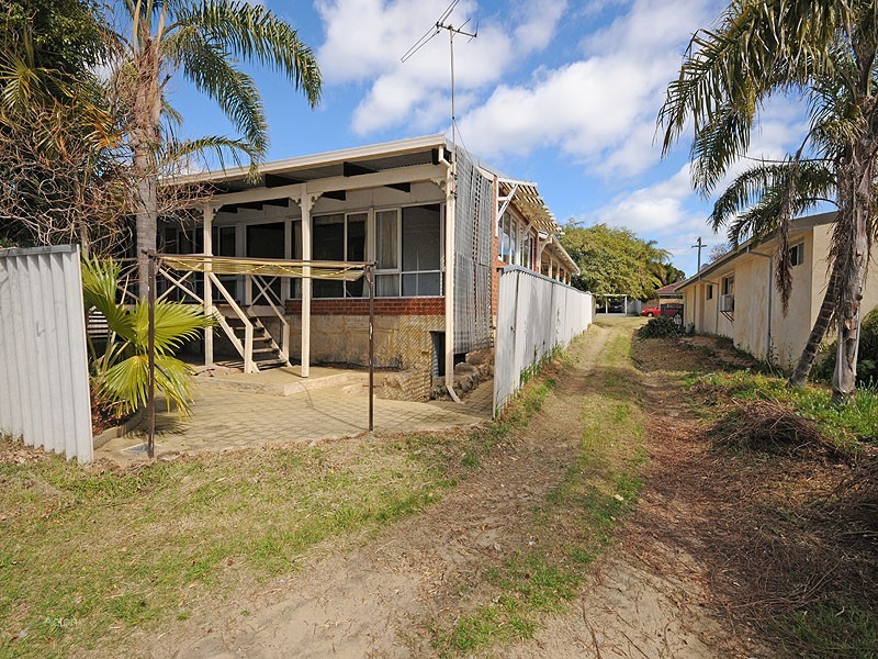 32 Carrington Street, Palmyra WA 6157