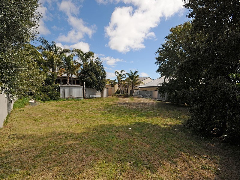 32 Carrington Street, Palmyra WA 6157