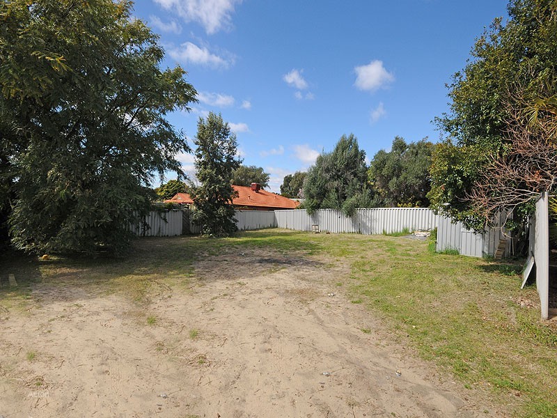 32 Carrington Street, Palmyra WA 6157