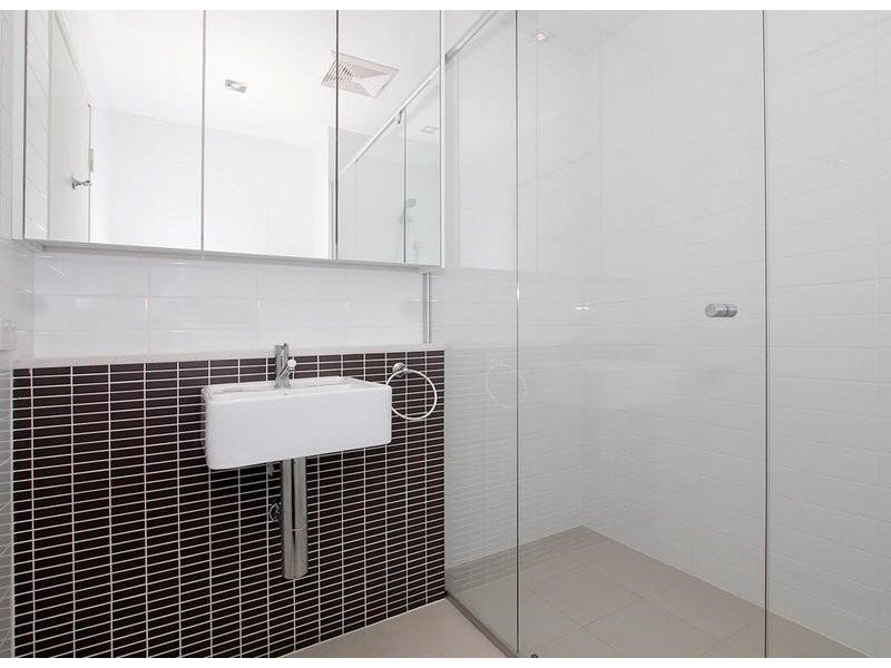 2/7 College Corner, O’connor WA 6163