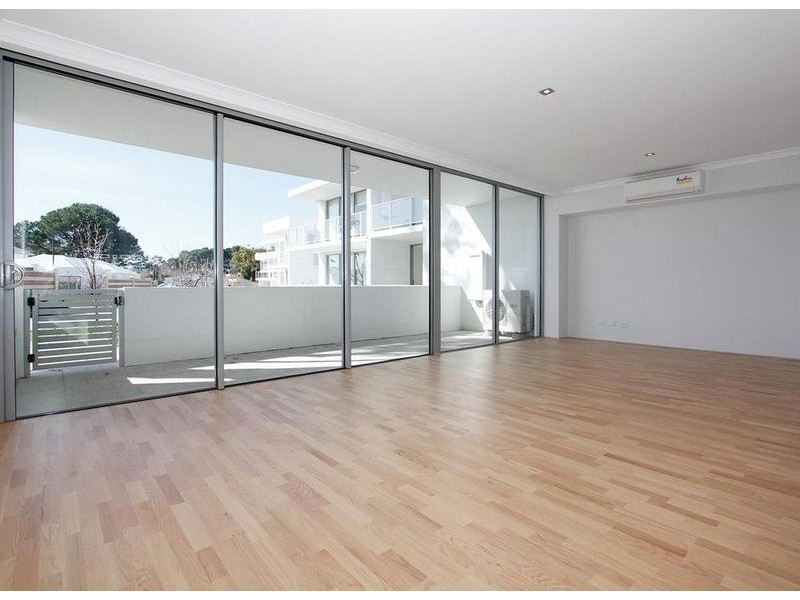 2/7 College Corner, O’connor WA 6163