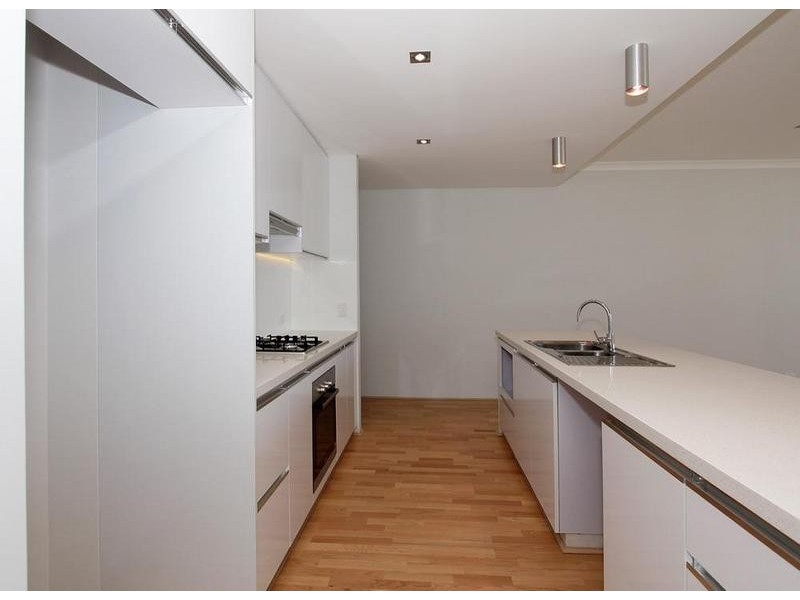 2/7 College Corner, O’connor WA 6163