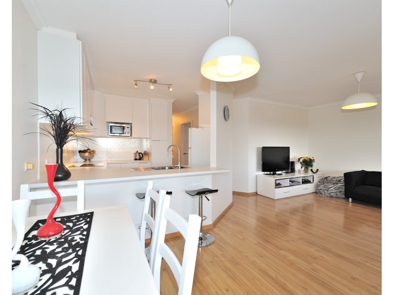 8/11 Boyd Crescent, Hamilton Hill WA 6163