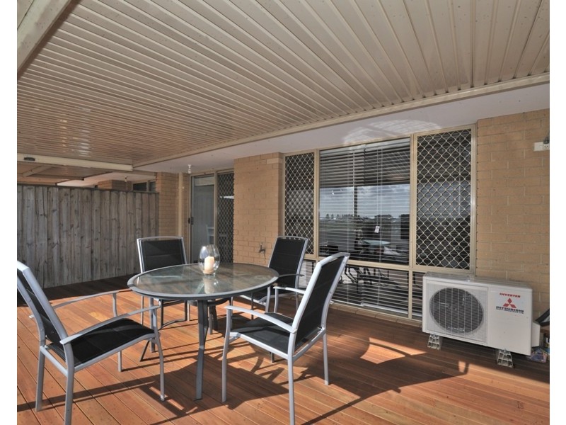 8/11 Boyd Crescent, Hamilton Hill WA 6163