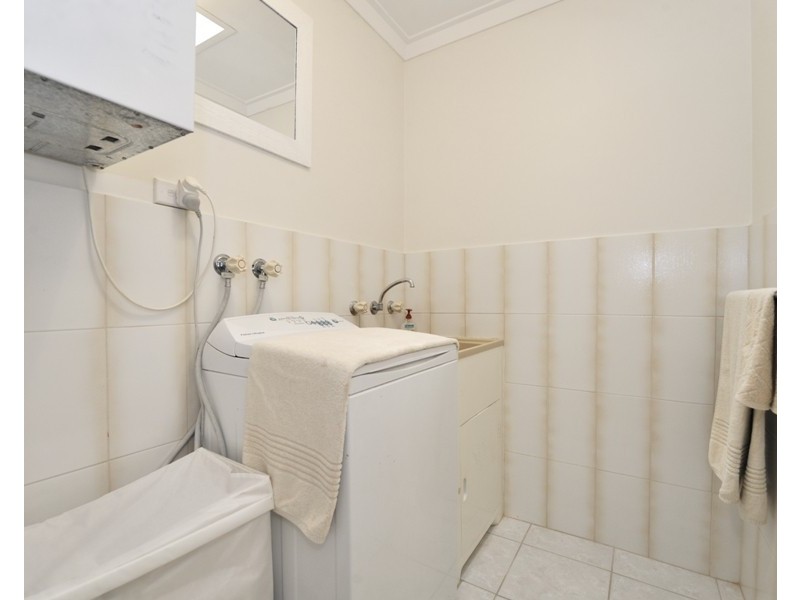 8/11 Boyd Crescent, Hamilton Hill WA 6163