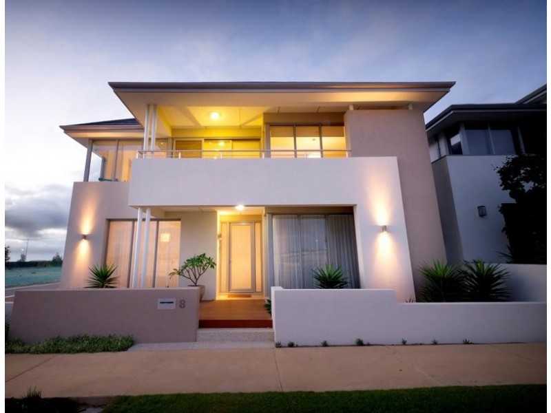 8 Draper Street, North Coogee WA 6163