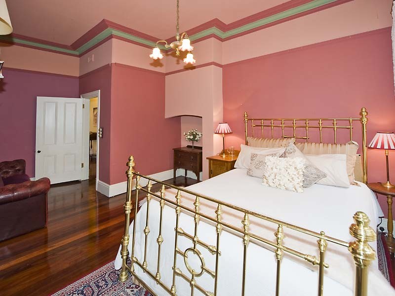 15 Solomon Street, Fremantle WA 6160