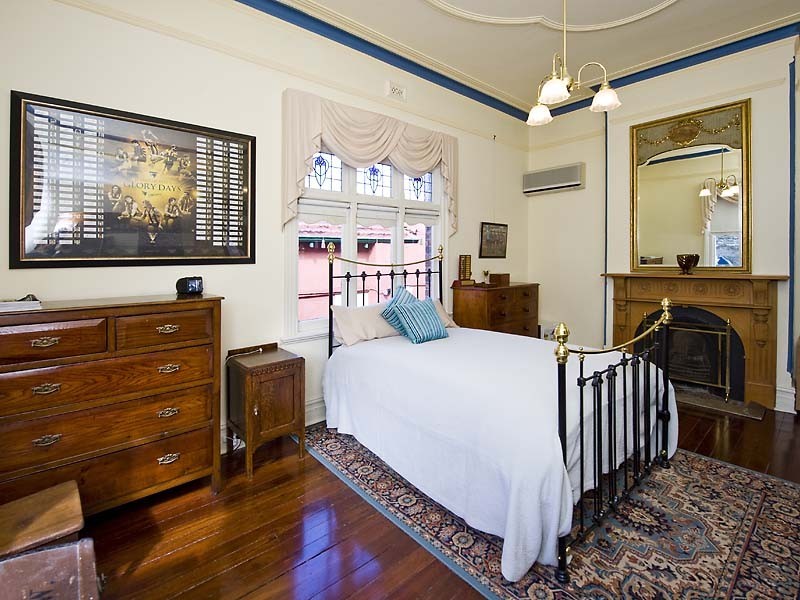 15 Solomon Street, Fremantle WA 6160