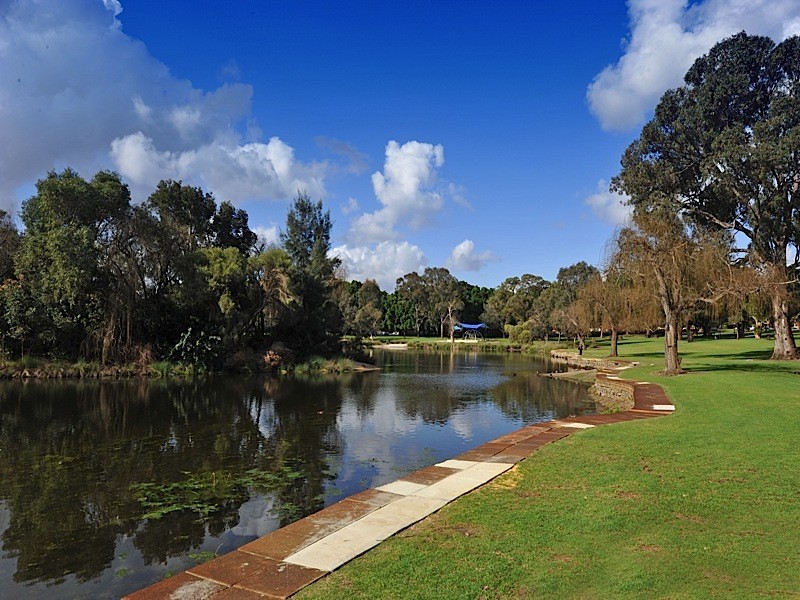 1 Gray Street, Shenton Park WA 6008