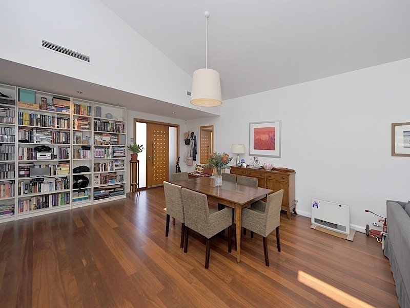 41 Central Avenue, Beaconsfield WA 6162