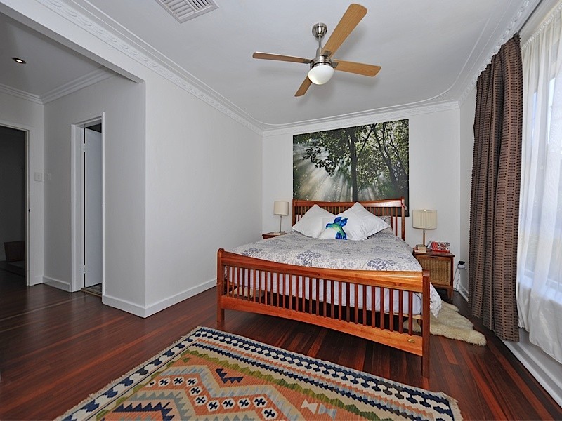 41 Central Avenue, Beaconsfield WA 6162