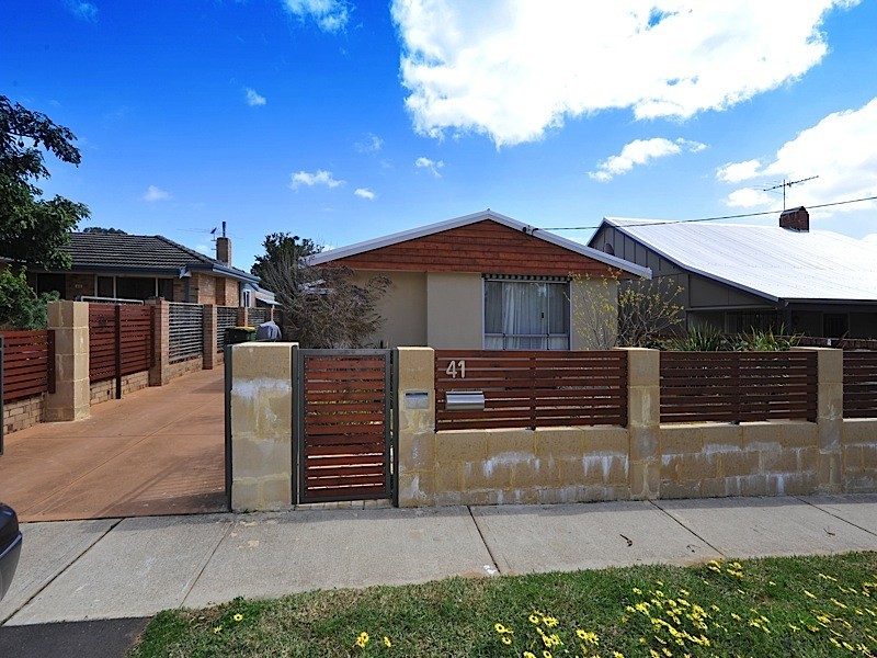 41 Central Avenue, Beaconsfield WA 6162