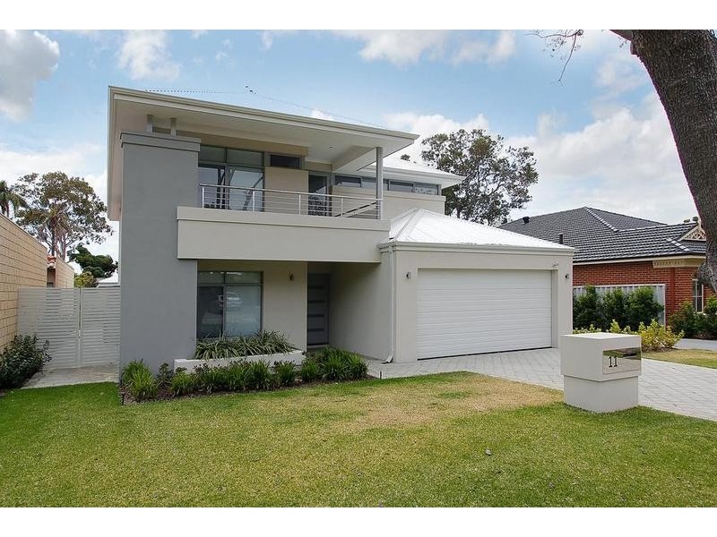 11 Daniel Street, Attadale WA 6156