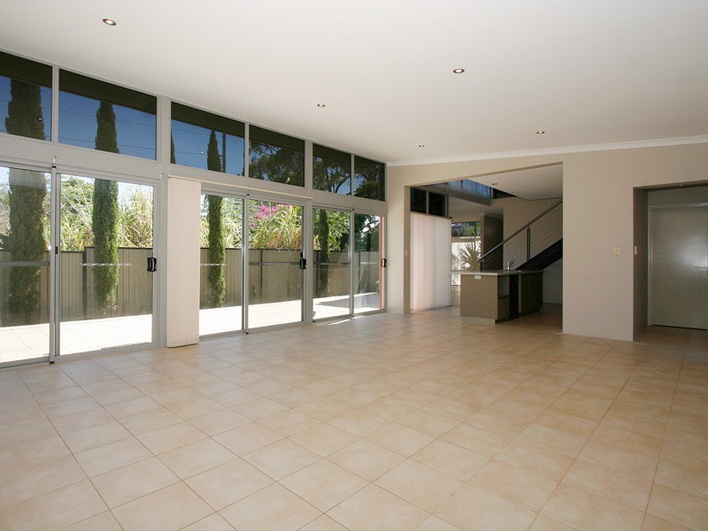 57 Wood Street, White Gum Valley WA 6162