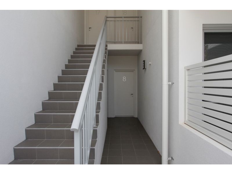 8/7 College Corner, O’connor WA 6163