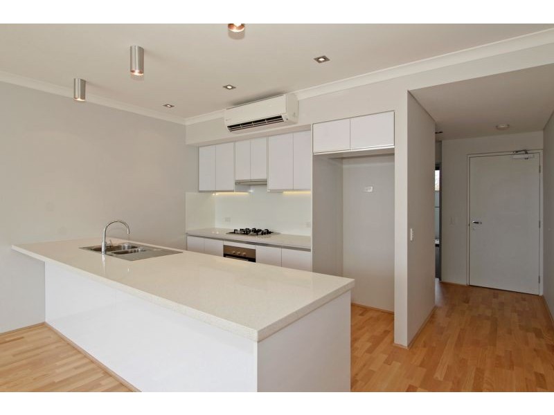 8/7 College Corner, O’connor WA 6163