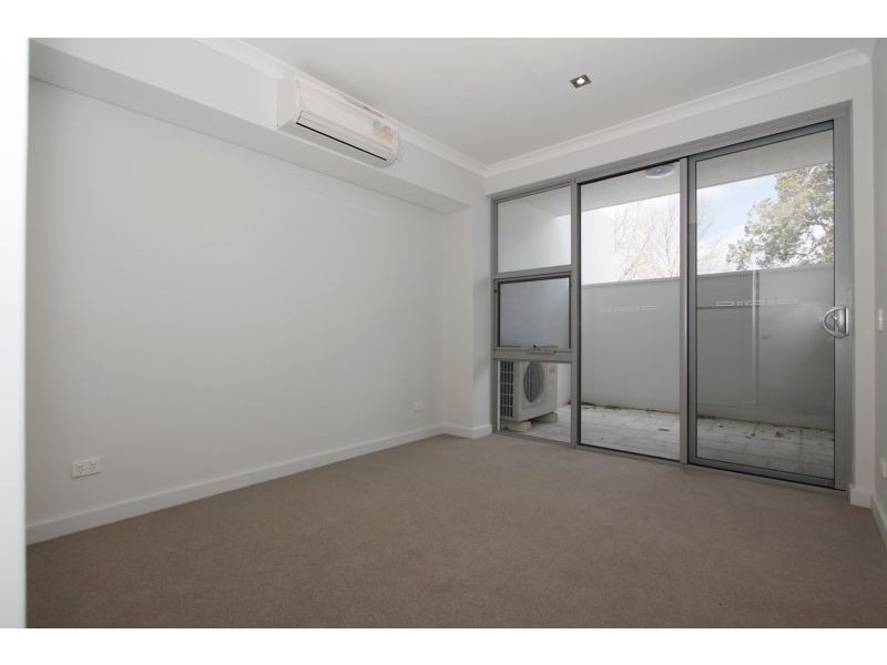 8/7 College Corner, O’connor WA 6163