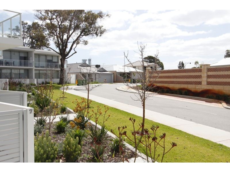 8/7 College Corner, O’connor WA 6163