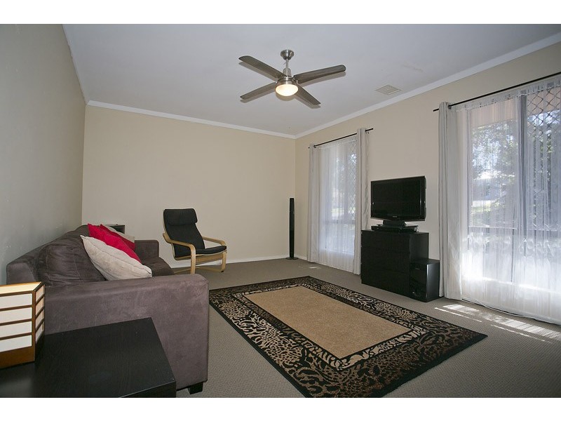 143b Clontarf Road, Hamilton Hill WA 6163