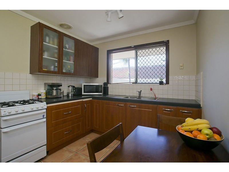 143b Clontarf Road, Hamilton Hill WA 6163