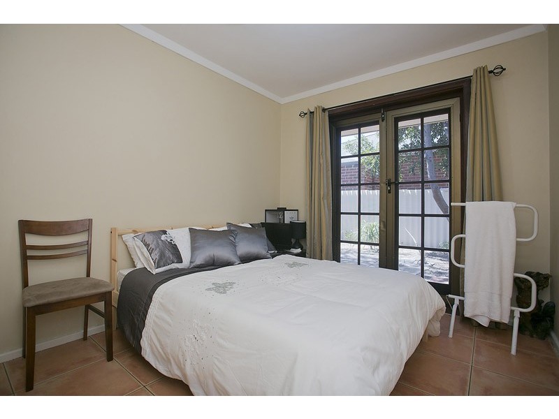 143b Clontarf Road, Hamilton Hill WA 6163
