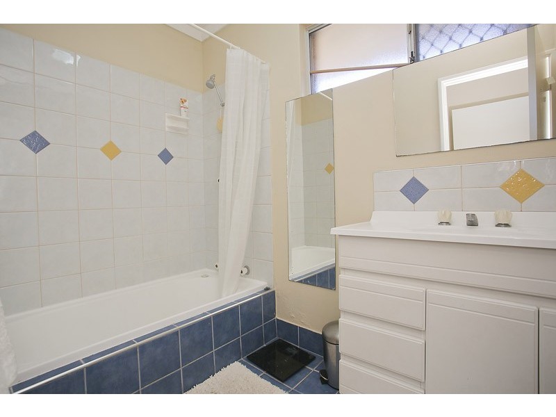143b Clontarf Road, Hamilton Hill WA 6163