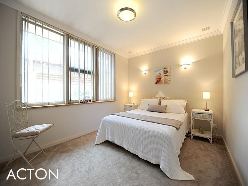 77 Shepherd Street, Beaconsfield WA 6162